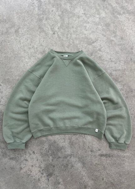 AKIMBO CREWNECK SAGE