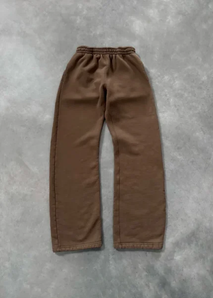 AKIMBO STRAIGHT-LEG SWEATPANTS COFFEE